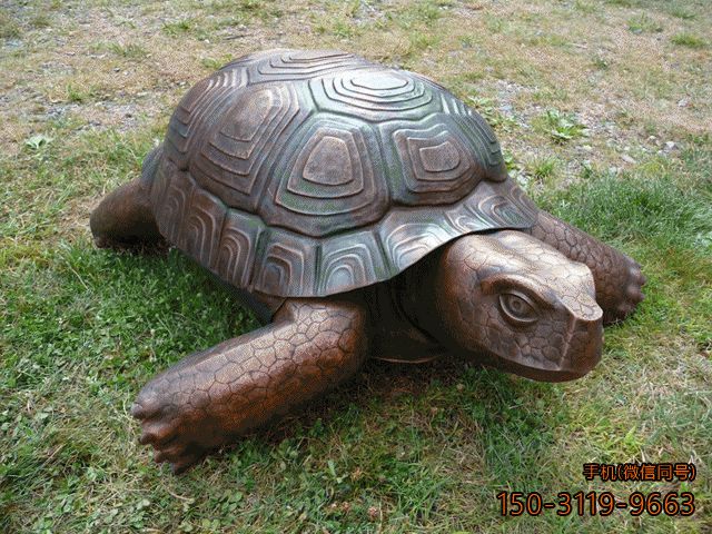 銅雕烏龜?shù)袼?>
                                <h2>銅雕烏龜?shù)袼?參數(shù)說明</h2>
                                                                        <table>
                                      <tr>
                                        <th>產(chǎn)品標(biāo)題</th>
                                        <td>銅雕烏龜?shù)袼?/td>
                                      </tr>
                                      <tr>
                                        <th>發(fā)布時間</th>
                                        <td>2019-11-20 14:49</td>
                                      </tr>
                                      <tr>
                                        <th>價格</th>
                                        <td><span>2180</span>元起（僅供參考，具體價格受材料、工藝、尺寸大小及運費等影響，購買請?zhí)崆白稍儯?/td>
                                      </tr>
                                                                              <tr>
                                          <th>制作材質(zhì)</th>
                                          <td>銅雕</td>
                                        </tr>
                                                                              <tr>
                                          <th>雕刻內(nèi)容</th>
                                          <td>動物</td>
                                        </tr>
                                                                          </table>
                                <h2>銅雕烏龜?shù)袼?詳細說明</h2>
                                <p>玉海雕塑是一家綜合性的雕塑公司，擁有多款銅雕烏龜?shù)袼苣Ｐ停杉庸ざㄖ贫喾N銅雕烏龜?shù)袼?，支持材質(zhì)、樣式、風(fēng)格、尺寸大小等方面的調(diào)整修改定制。我們所加工制作的銅雕烏龜?shù)袼苜|(zhì)優(yōu)價廉，遍布全國多個省市地區(qū)，想要了解更多案例圖片，請電話或微信咨詢。材質(zhì)、大小、樣式等都可以按需定制，還可根據(jù)您提供給的銅雕烏龜?shù)袼軜訄D進行制作！如有相關(guān)需求，歡迎致電（微信同號）：<span>150-3119-9663</span></p>
                                                                <div   class=