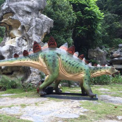 劍齒龍，玻璃鋼仿真恐龍仿生雕塑