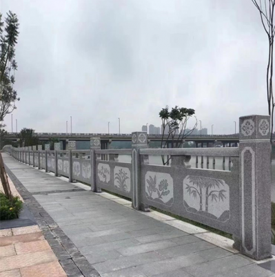 花崗巖雕花石欄板，市政路橋護(hù)欄