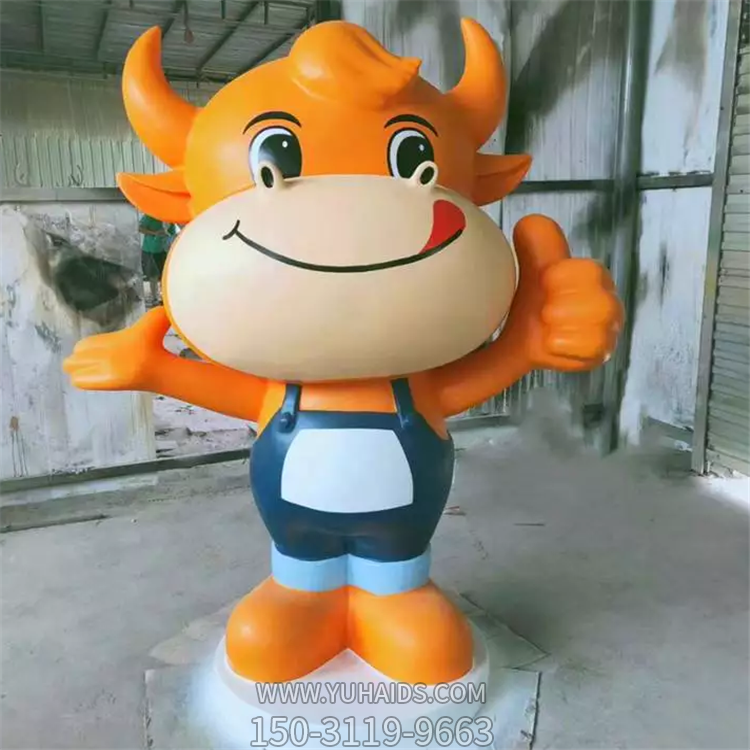 卡通牛犢子，玻璃鋼卡通動物系列美陳擺件雕塑