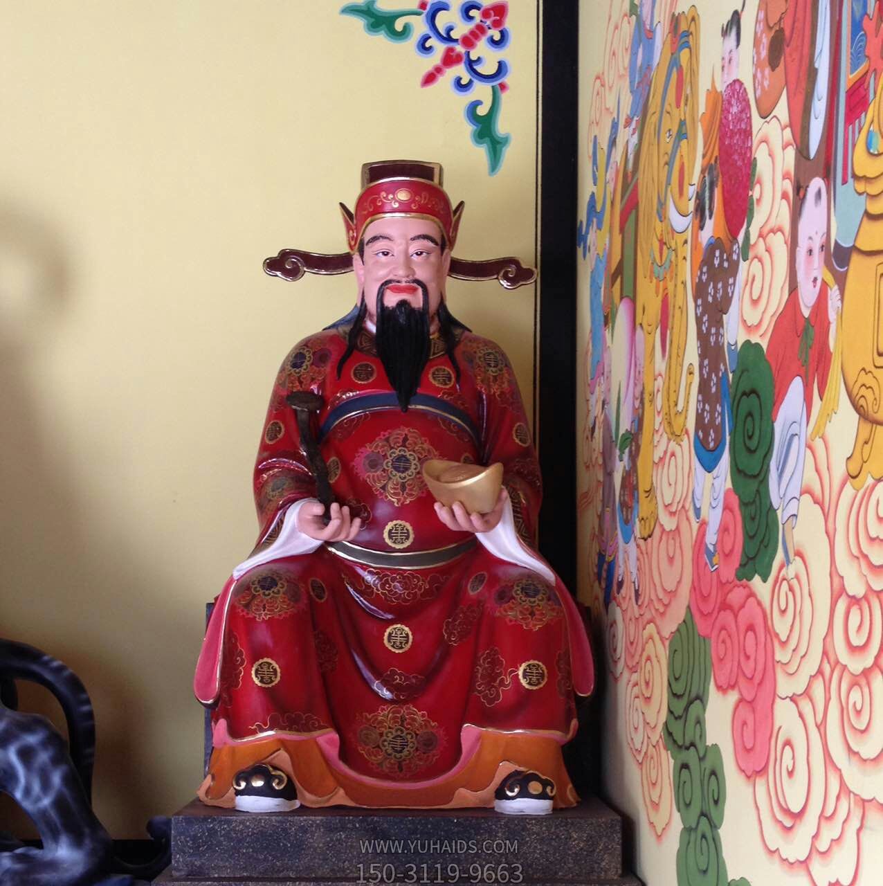 玻璃鋼彩繪寺廟供奉菩薩招財財神爺?shù)袼?>
                                <h2>玻璃鋼彩繪寺廟供奉菩薩招財財神爺?shù)袼?參數(shù)說明</h2>
                                                                        <table>
                                      <tr>
                                        <th>產(chǎn)品標題</th>
                                        <td>玻璃鋼彩繪寺廟供奉菩薩招財財神爺?shù)袼?/td>
                                      </tr>
                                      <tr>
                                        <th>發(fā)布時間</th>
                                        <td>2023-06-07 15:32</td>
                                      </tr>
                                      <tr>
                                        <th>價格</th>
                                        <td><span>電話咨詢</td>
                                      </tr>
                                                                              <tr>
                                          <th>制作材質(zhì)</th>
                                          <td>玻璃鋼</td>
                                        </tr>
                                                                              <tr>
                                          <th>其他</th>
                                          <td>彩繪</td>
                                        </tr>
                                                                          </table>
                                <h2>玻璃鋼彩繪寺廟供奉菩薩招財財神爺?shù)袼?詳細說明</h2>
                                <p>玉海雕塑是一家綜合性的雕塑公司，擁有多款玻璃鋼彩繪寺廟供奉菩薩招財財神爺?shù)袼苣Ｐ停杉庸ざㄖ贫喾N玻璃鋼彩繪寺廟供奉菩薩招財財神爺?shù)袼?，支持材質(zhì)、樣式、風格、尺寸大小等方面的調(diào)整修改定制。我們所加工制作的玻璃鋼彩繪寺廟供奉菩薩招財財神爺?shù)袼苜|(zhì)優(yōu)價廉，遍布全國多個省市地區(qū)，想要了解更多案例圖片，請電話或微信咨詢。材質(zhì)、大小、樣式等都可以按需定制，還可根據(jù)您提供給的玻璃鋼彩繪寺廟供奉菩薩招財財神爺?shù)袼軜訄D進行制作！如有相關(guān)需求，歡迎致電（微信同號）：<span>150-3119-9663</span></p>
                                                                <div   class=