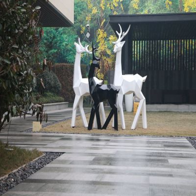 玻璃鋼塊面抽象梅花鹿，園林動物雕塑擺件