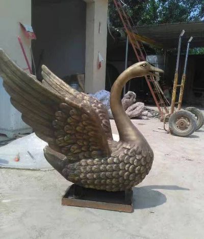 展翅天鵝銅雕有什么寓意？