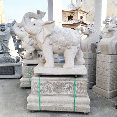 花崗巖石雕大象，卷鼻向上的大象