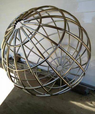 創(chuàng)意不銹鋼鏤空戶(hù)外裝飾品工藝鏤空球雕塑