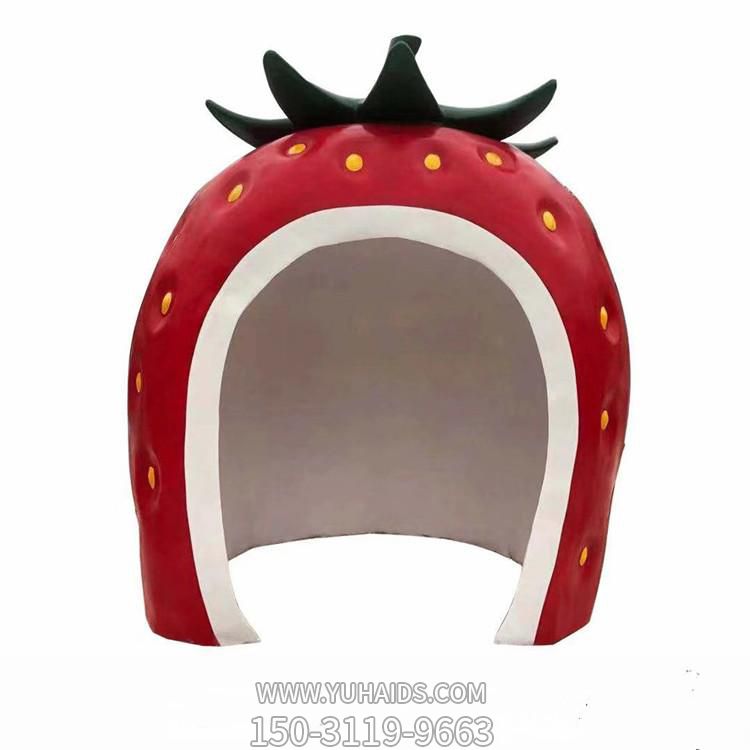 草莓房子，玻璃鋼卡通房屋雕塑
