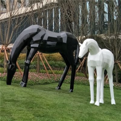 玻璃鋼馬兒，抽象塊面馬雕塑，黑白兩色，可改色